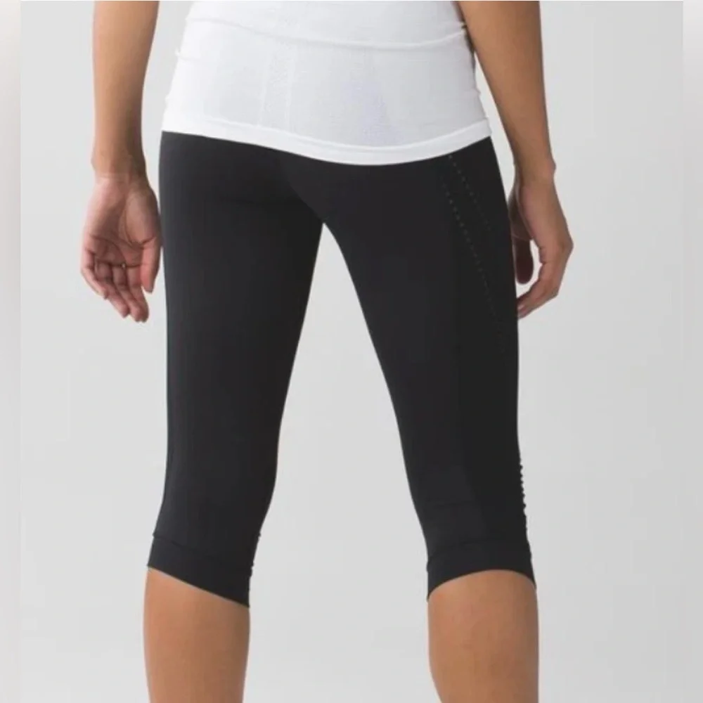 Lululemon Athletica Stop At Nothing Crop Leggings in Black Size 4 Tag Removed